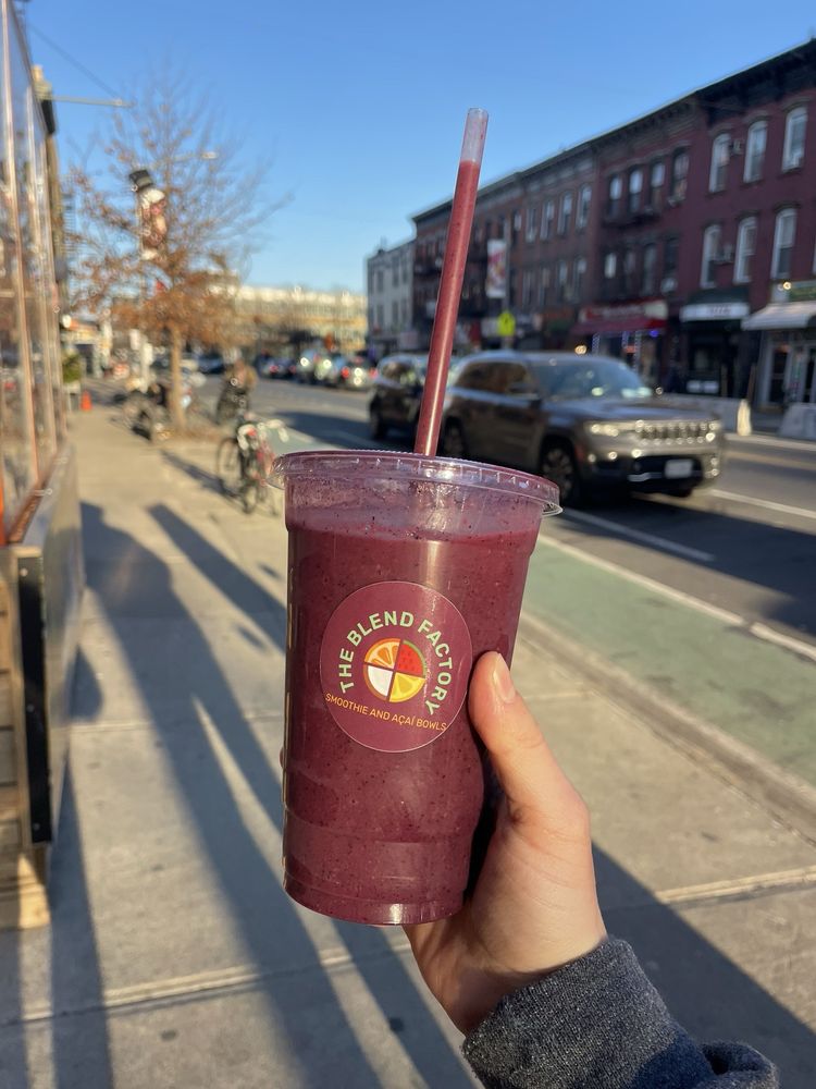 Berry smoothie held up on Grand Street in Brooklyn